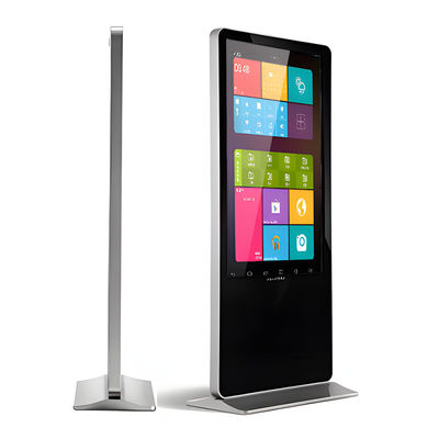 Màn hình kỹ thuật số đứng trên sàn trong nhà với dung lượng lưu trữ 8GB 16GB